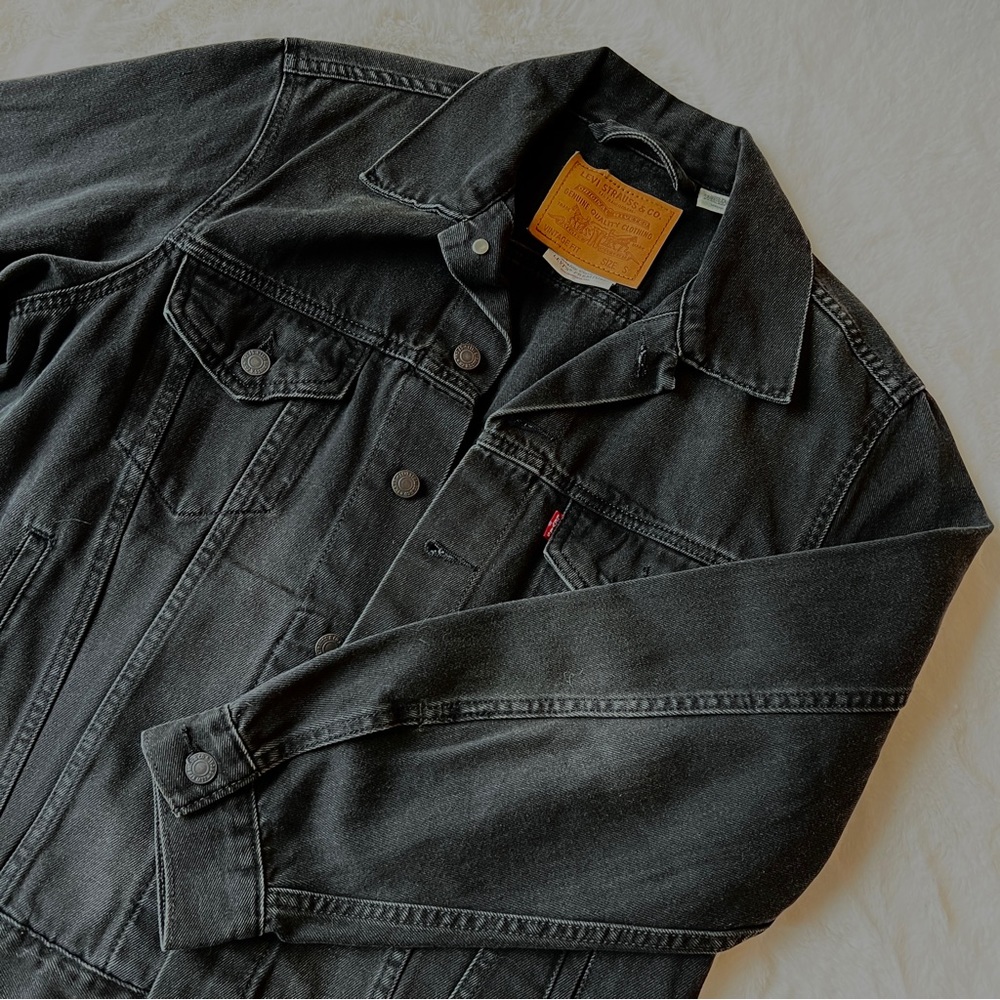 Levi’s VINTAGE RELAXED FIT TRUCKER JACKET